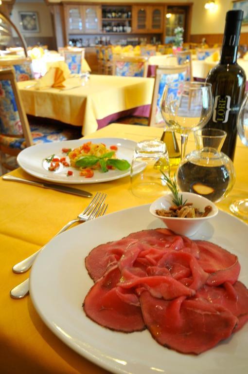 Hotel Antica Croce Tenno